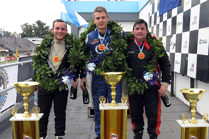 El podio de los invitados de la Clase B: 1º Pietranera, 2º Granja (luego excluido) y 3º Colli.